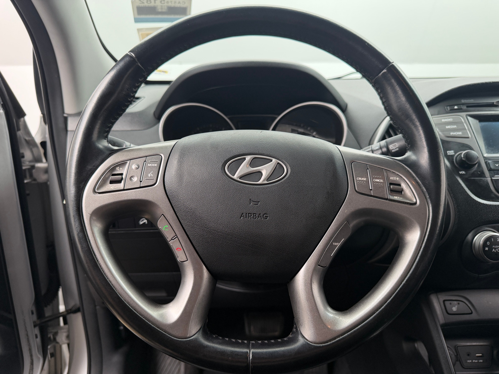 Thumbnail: 2015 Hyundai Tucson - 4