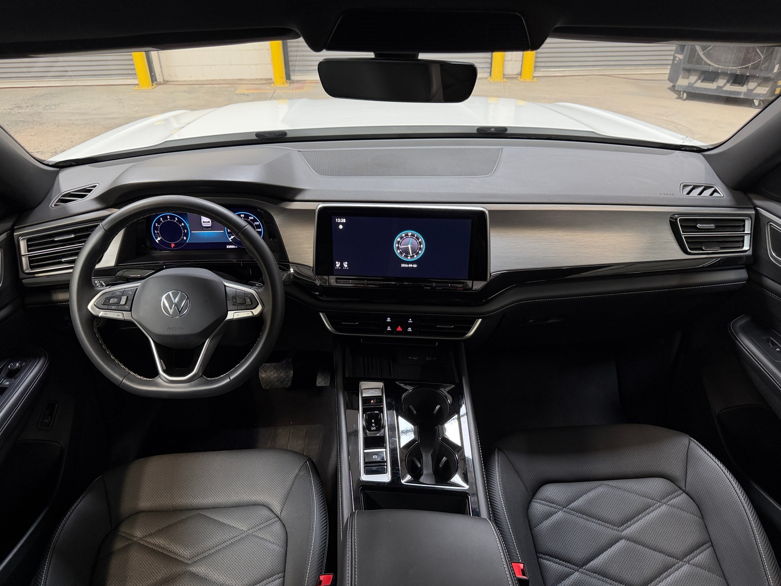 Thumbnail: 2026 Volkswagen Atlas - 3