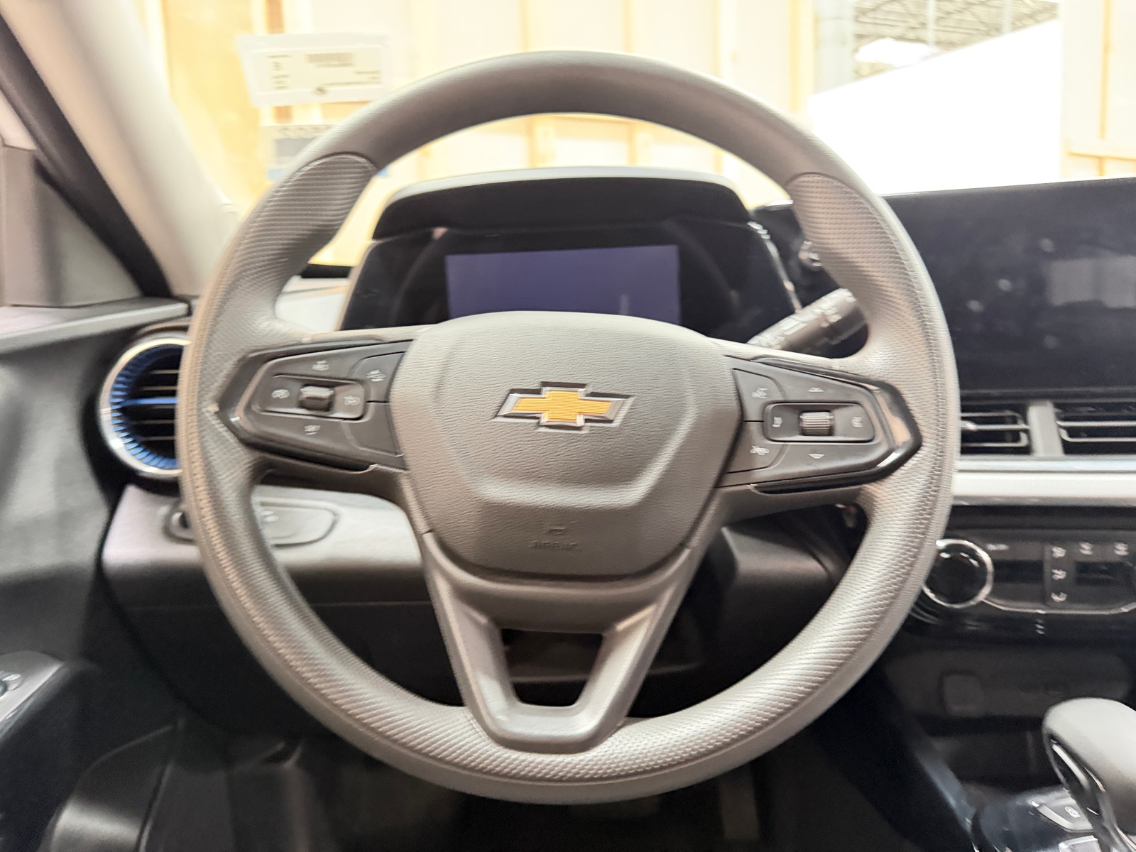 Thumbnail: 2025 Chevrolet Trax - 4