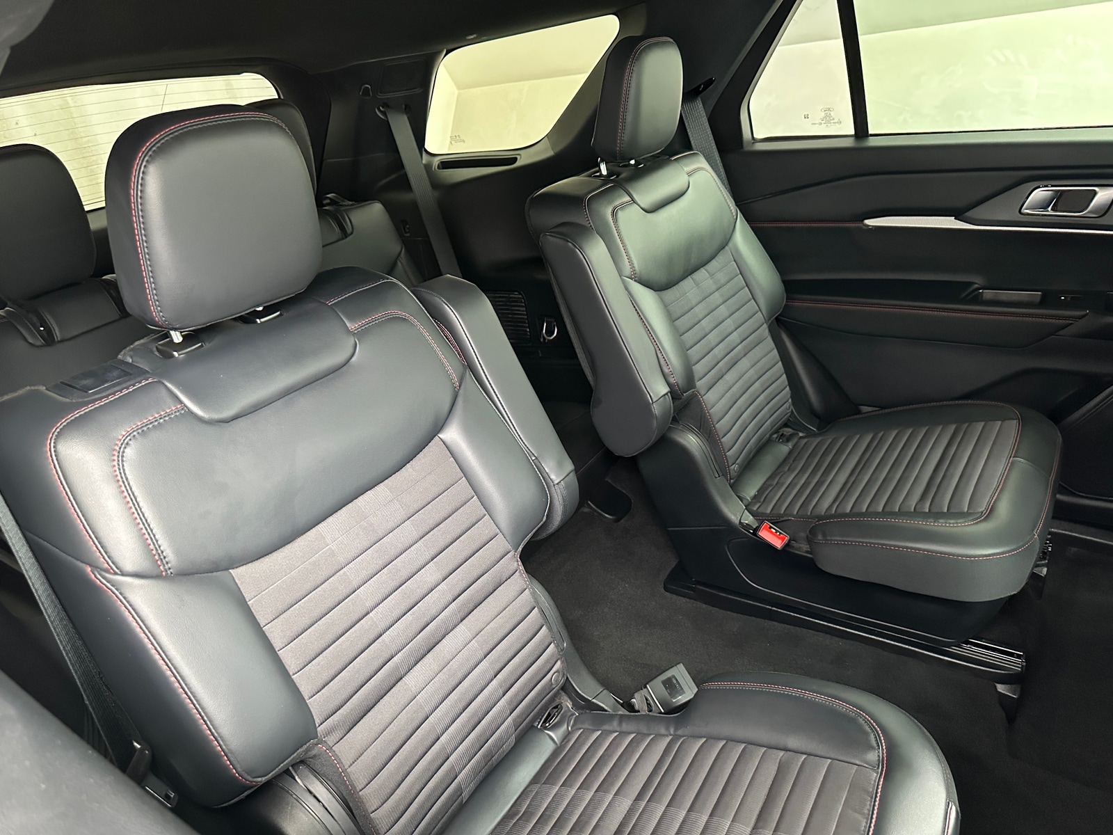 Thumbnail: 2026 Ford Explorer - 5