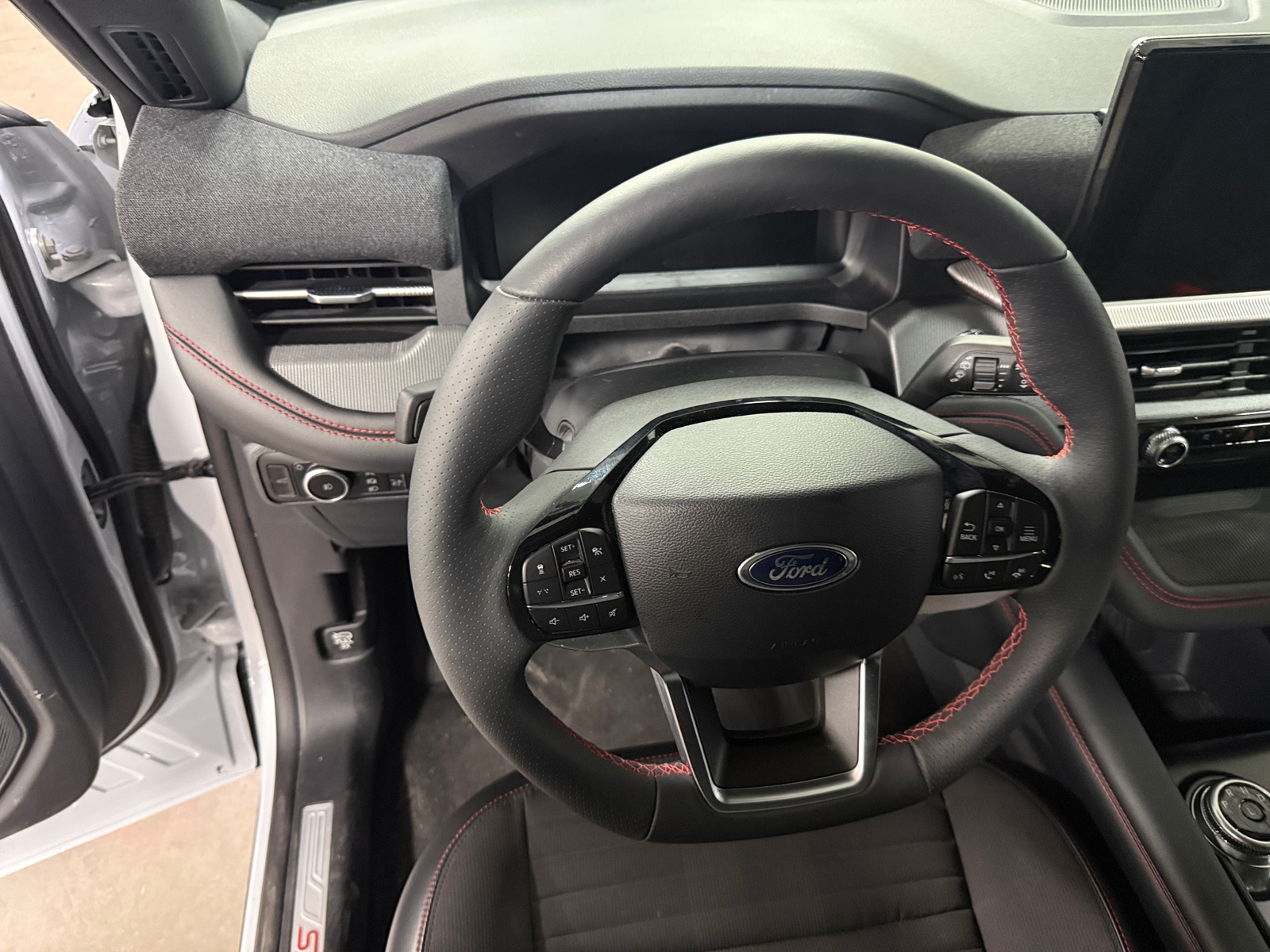 Thumbnail: 2026 Ford Explorer - 4
