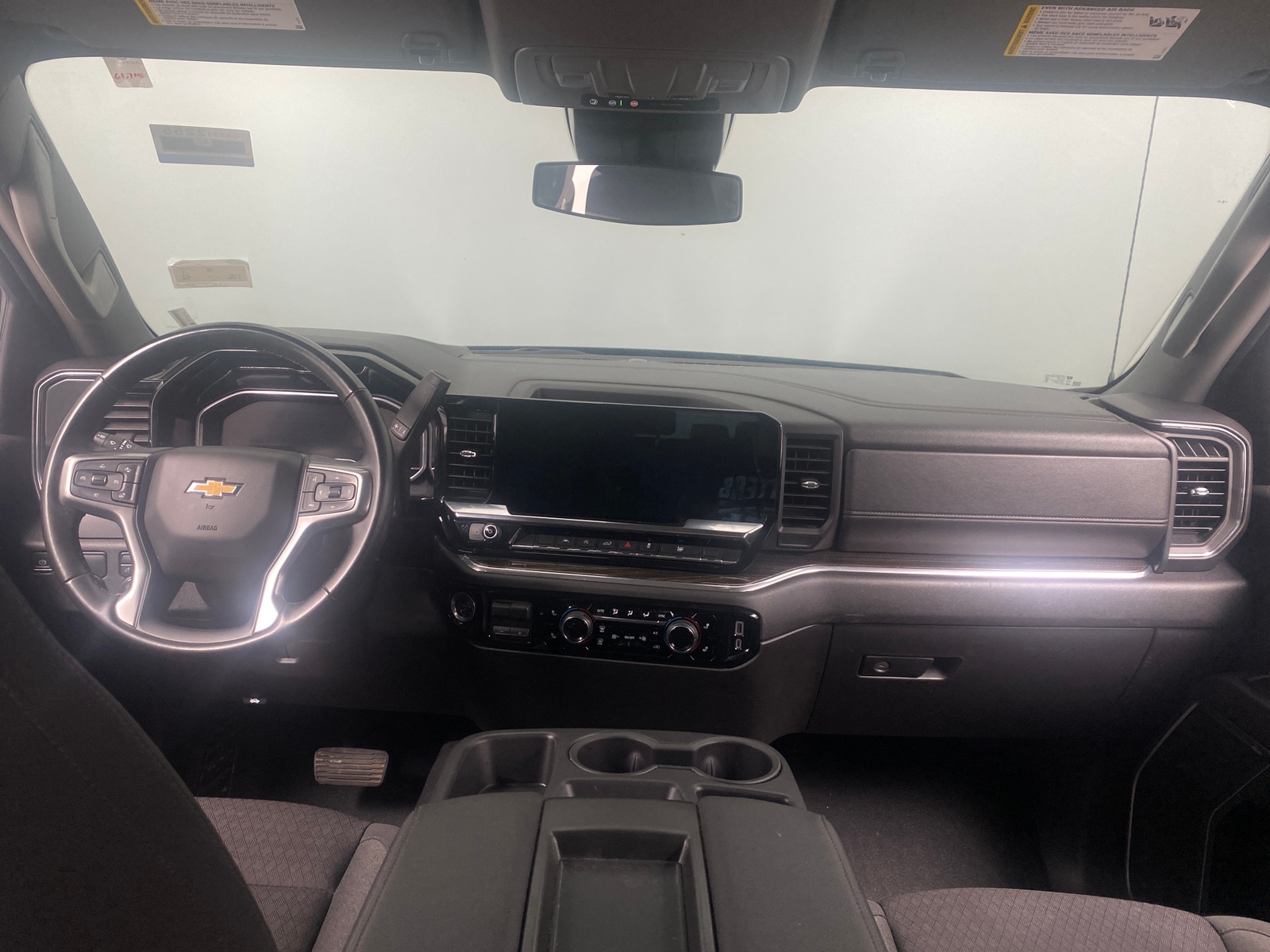 Thumbnail: 2025 Chevrolet Silverado 1500 - 3