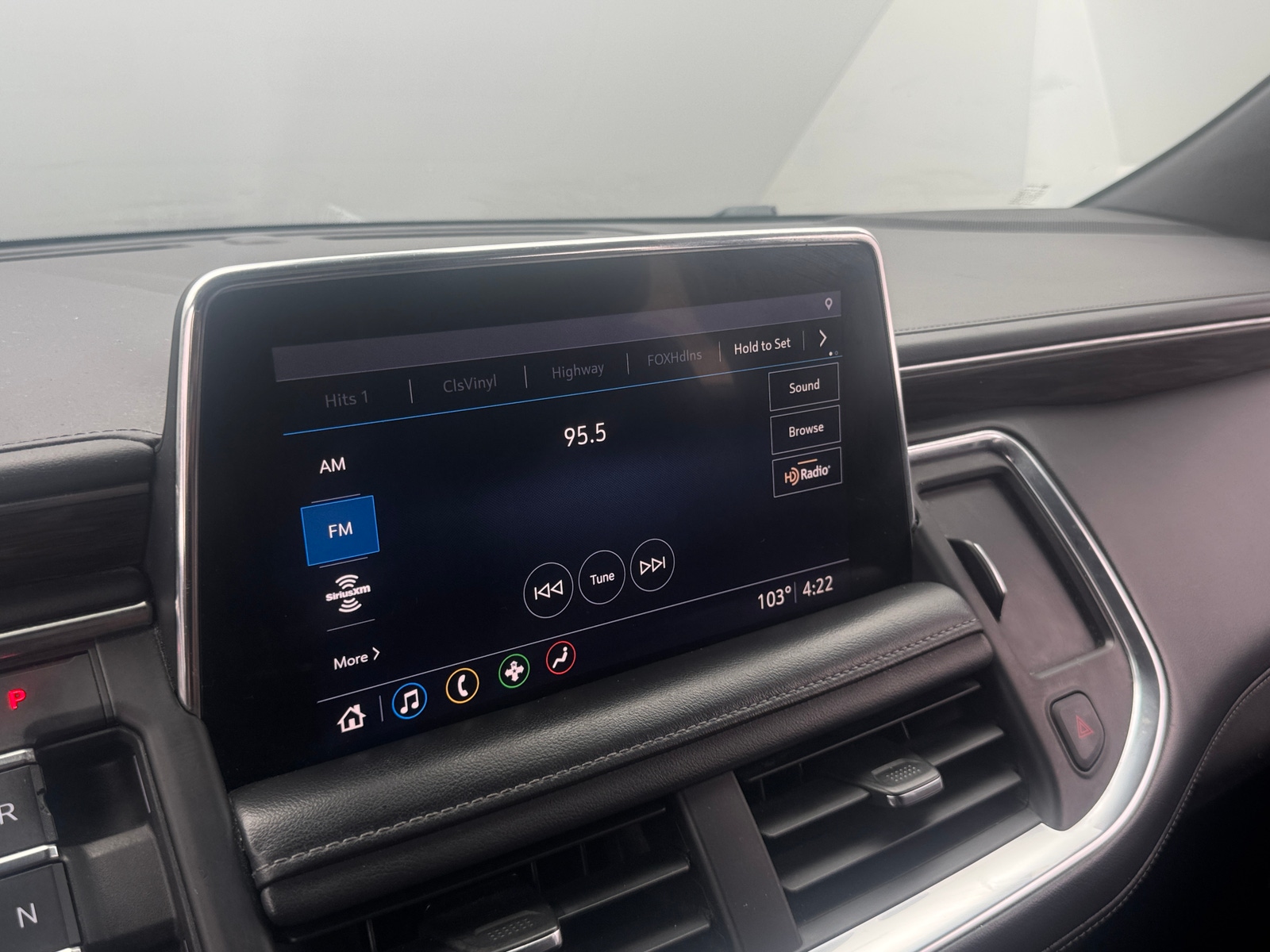Thumbnail: 2021 Chevrolet Suburban - 3