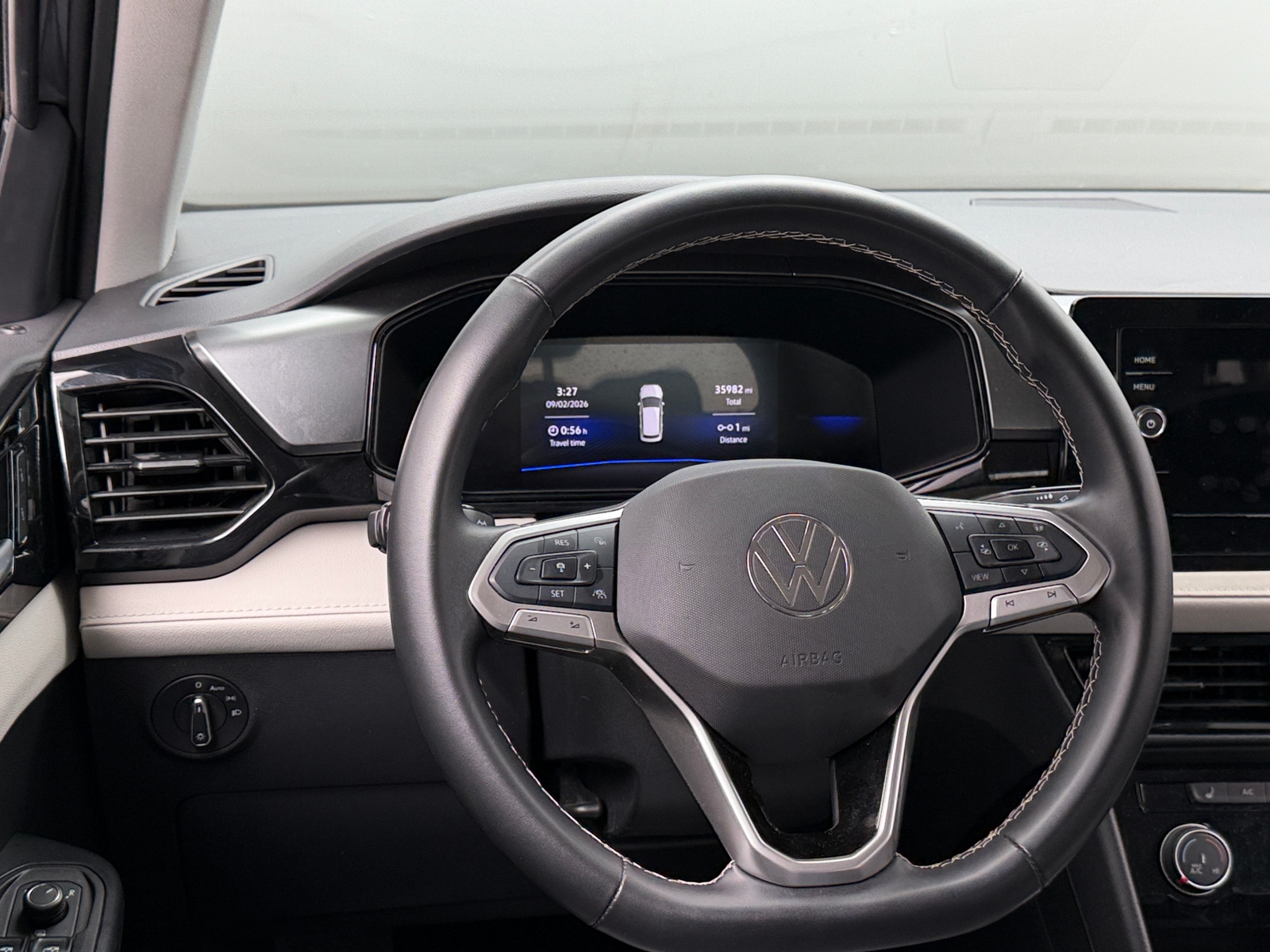 Thumbnail: 2025 Volkswagen Taos - 5
