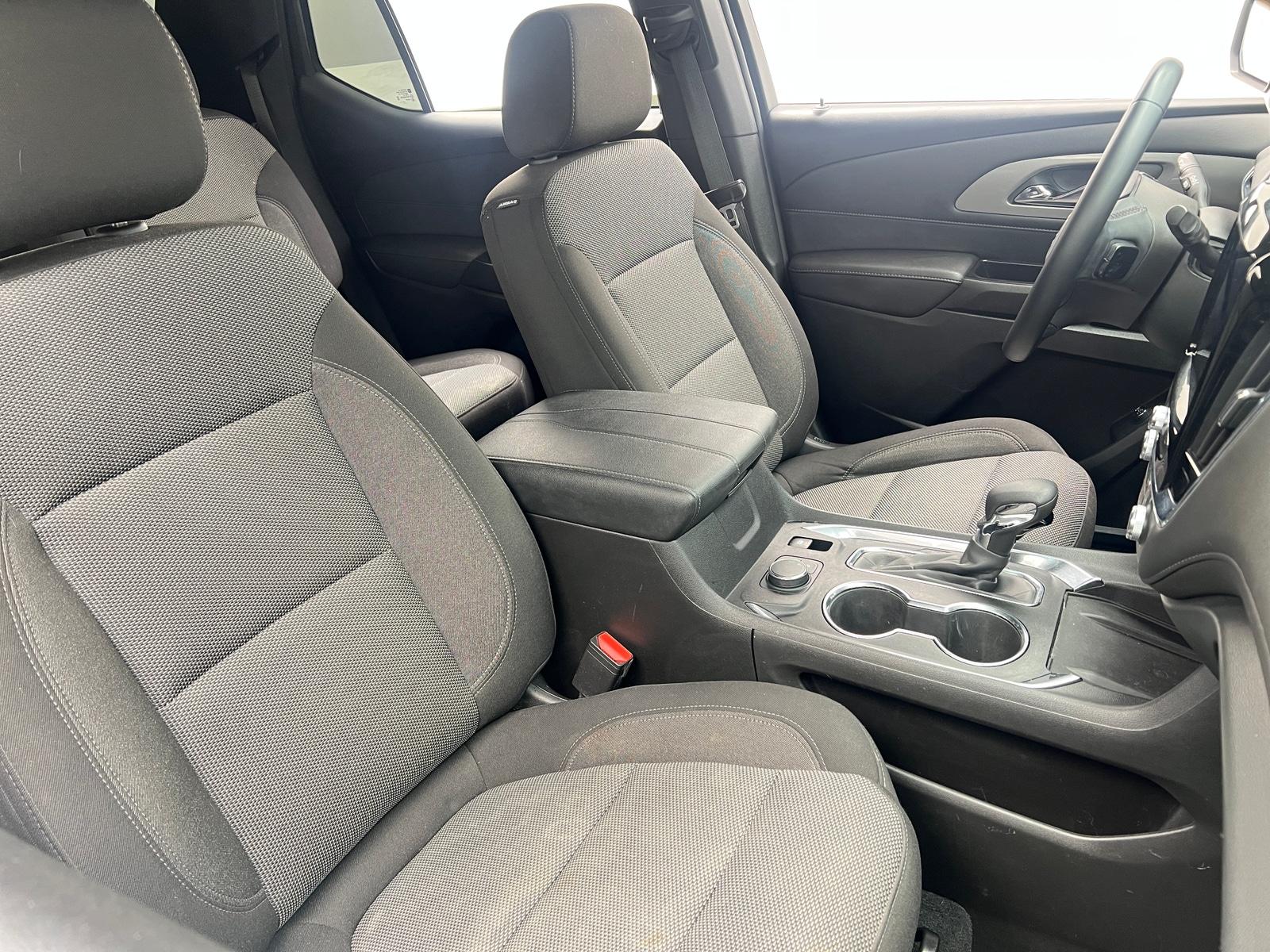 Thumbnail: 2023 Chevrolet Traverse - 2