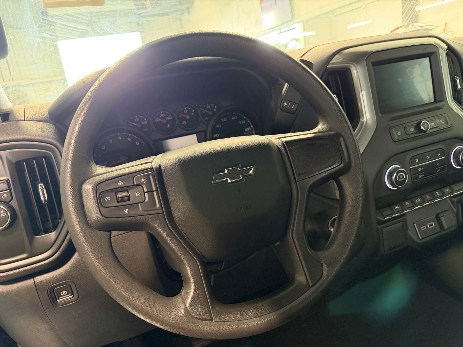 Thumbnail: 2023 Chevrolet Silverado 1500 - 5