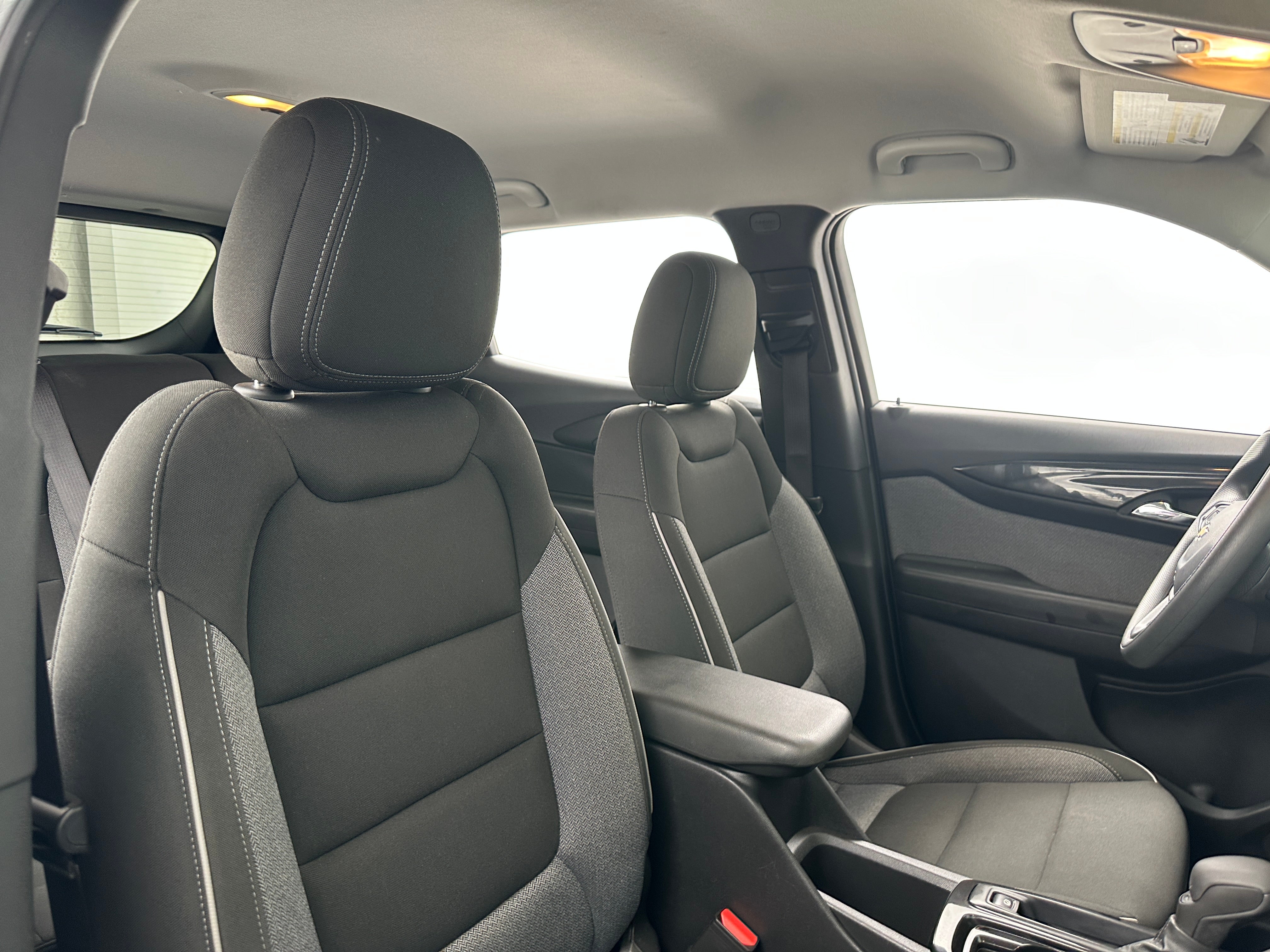 2025 Chevrolet Trailblazer LT - Photo 2
