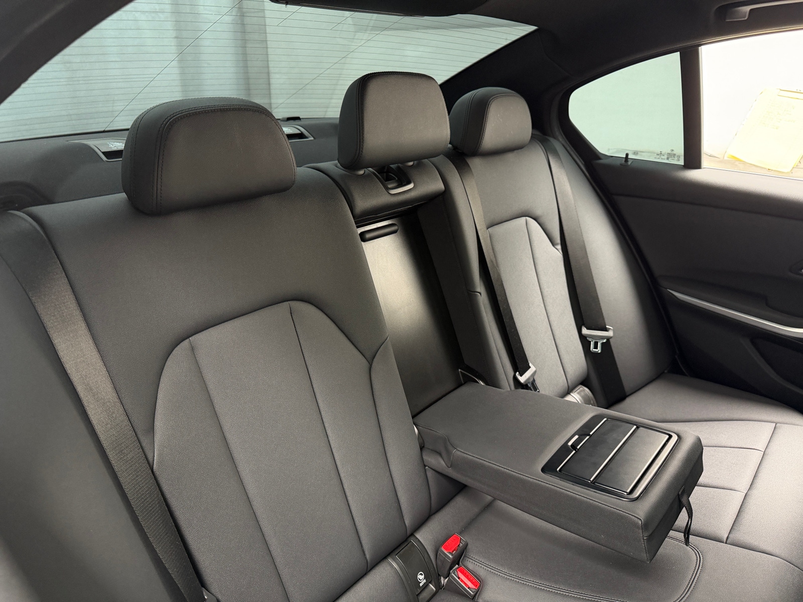 Thumbnail: 2020 BMW 3 Series - 5