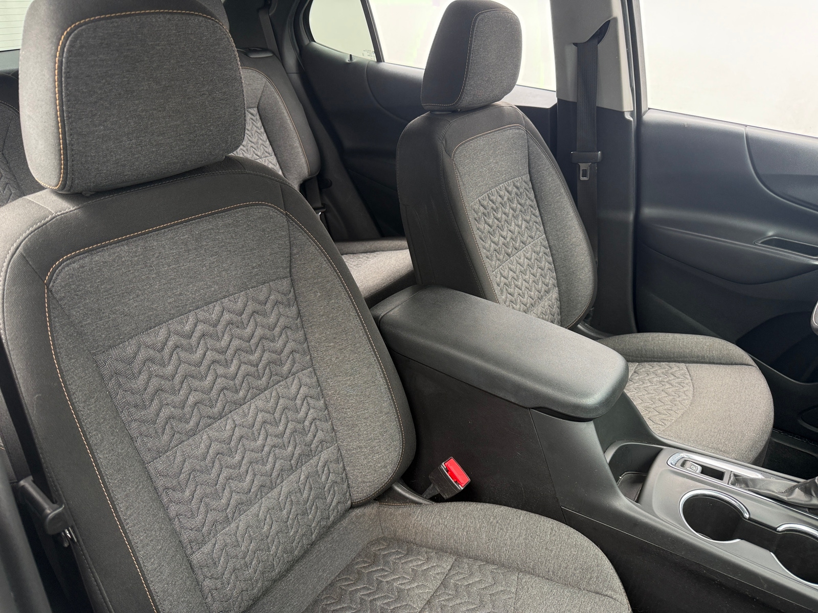 Thumbnail: 2022 Chevrolet Equinox - 2