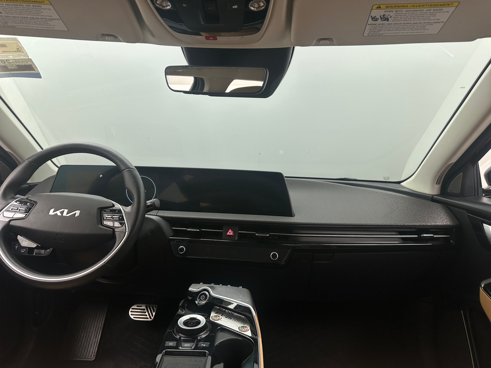 Thumbnail: 2023 Kia EV6 - 2