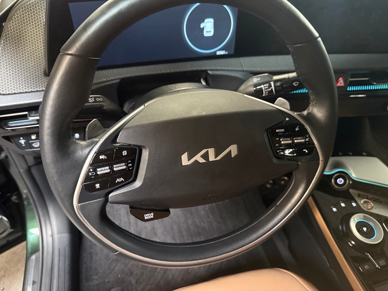 Thumbnail: 2023 Kia EV6 - 4