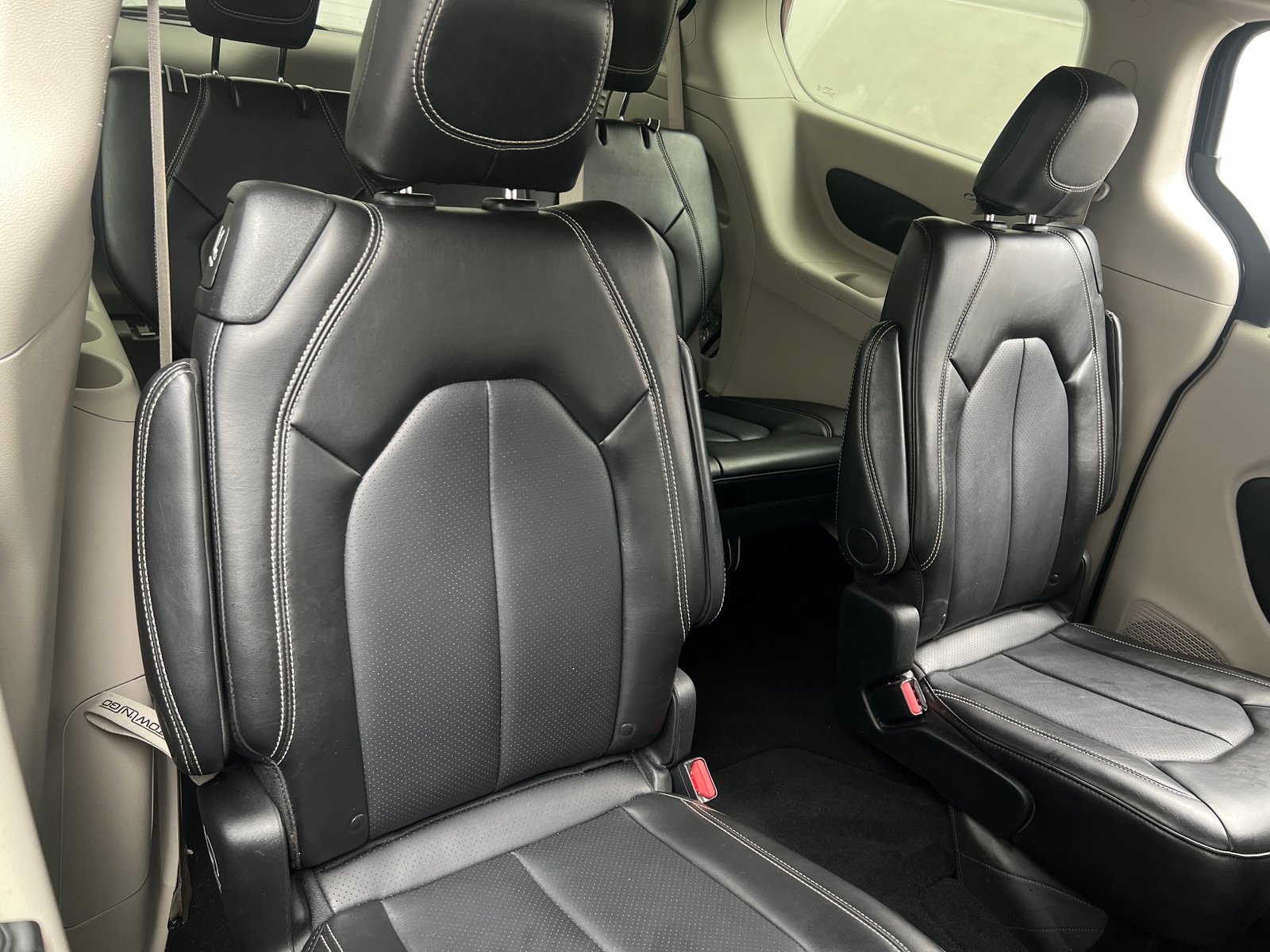 Thumbnail: 2024 Chrysler Pacifica - 5