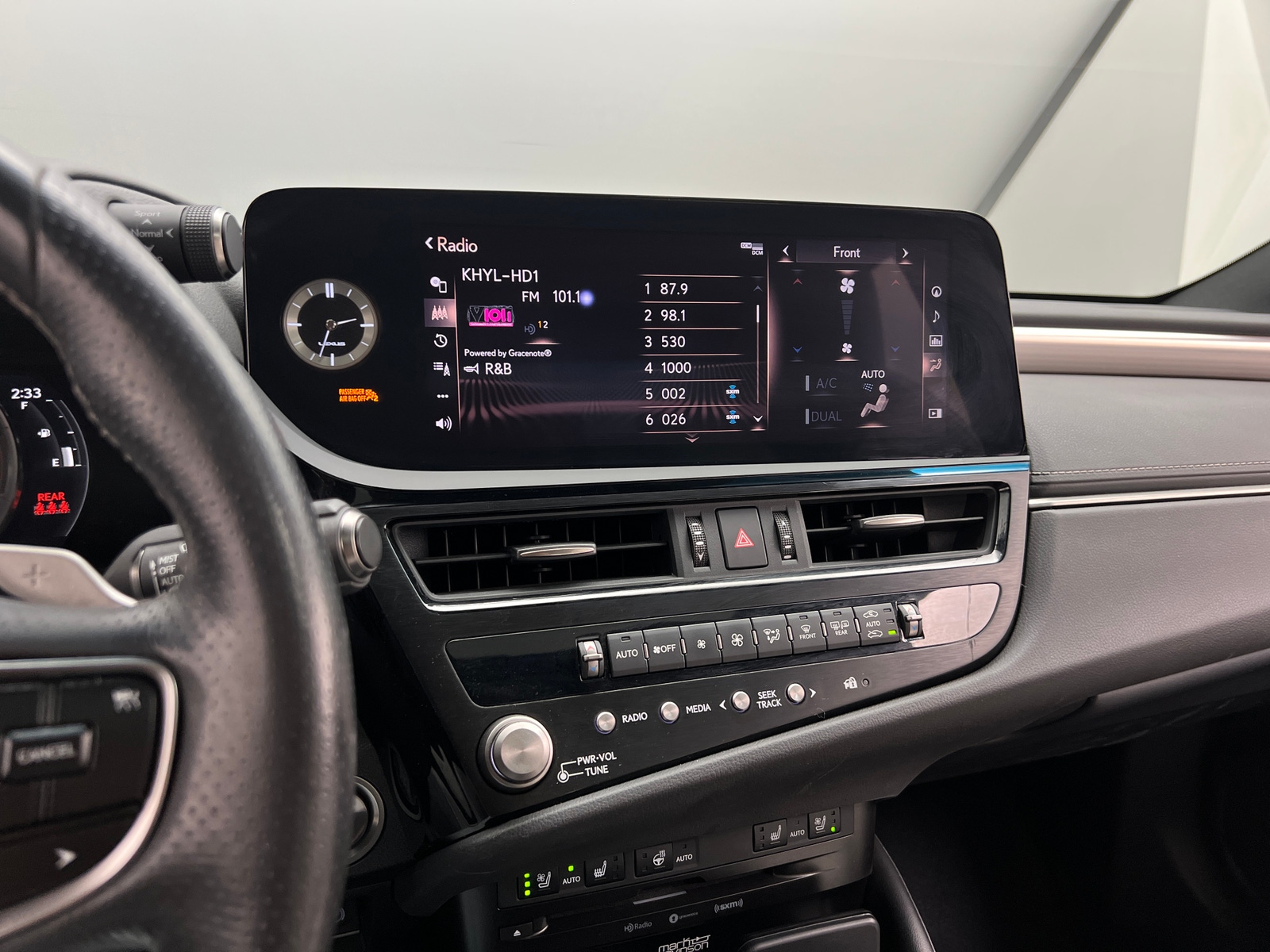 Thumbnail: 2022 Lexus ES - 3