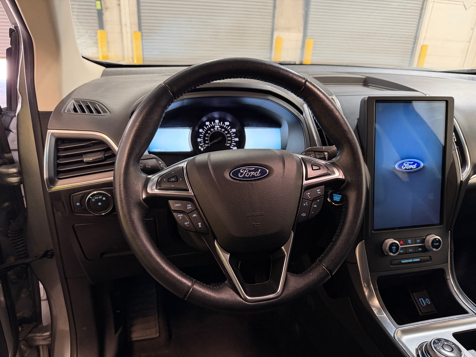 Thumbnail: 2022 Ford Edge - 4