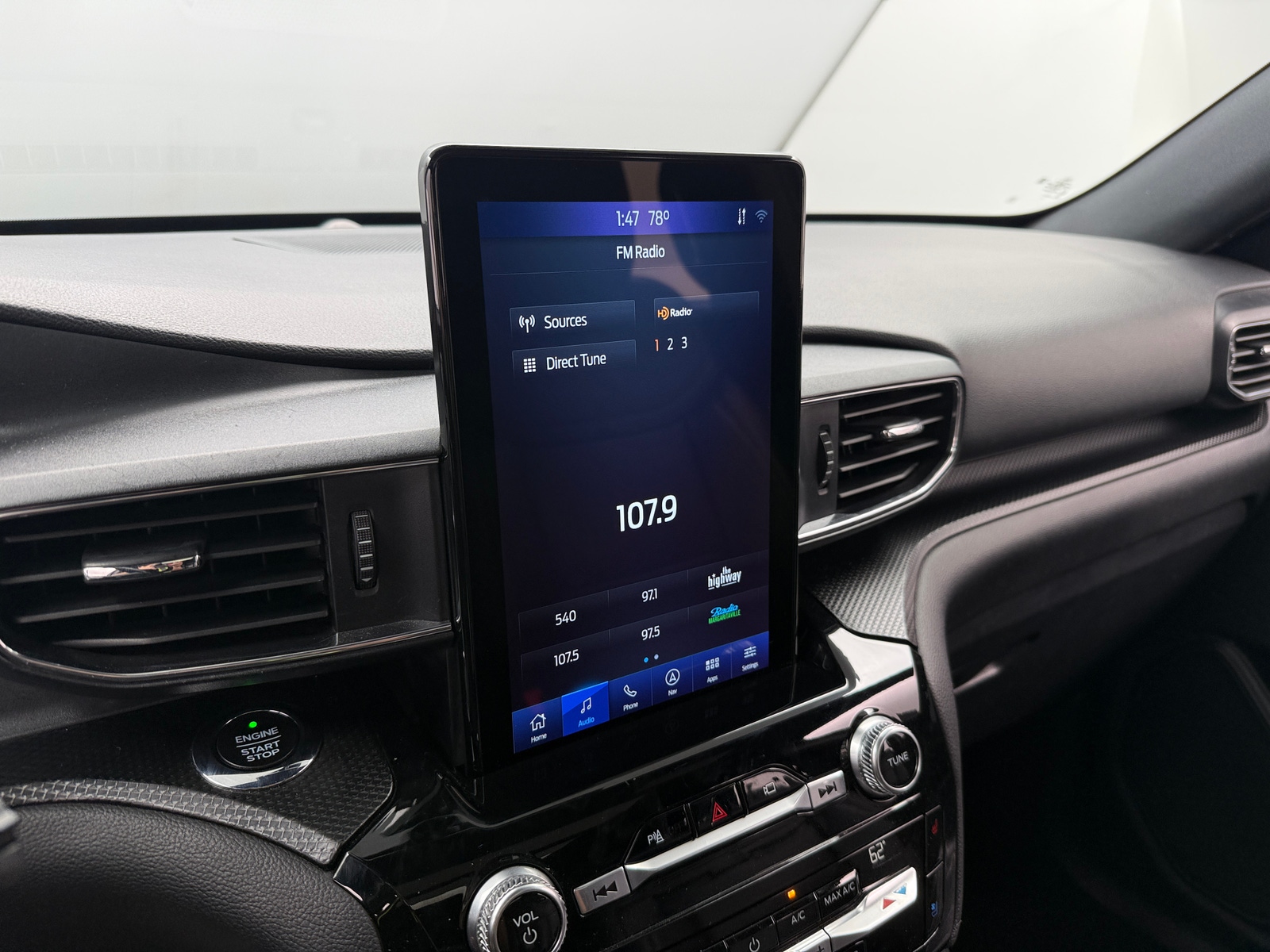 Thumbnail: 2021 Ford Explorer - 3
