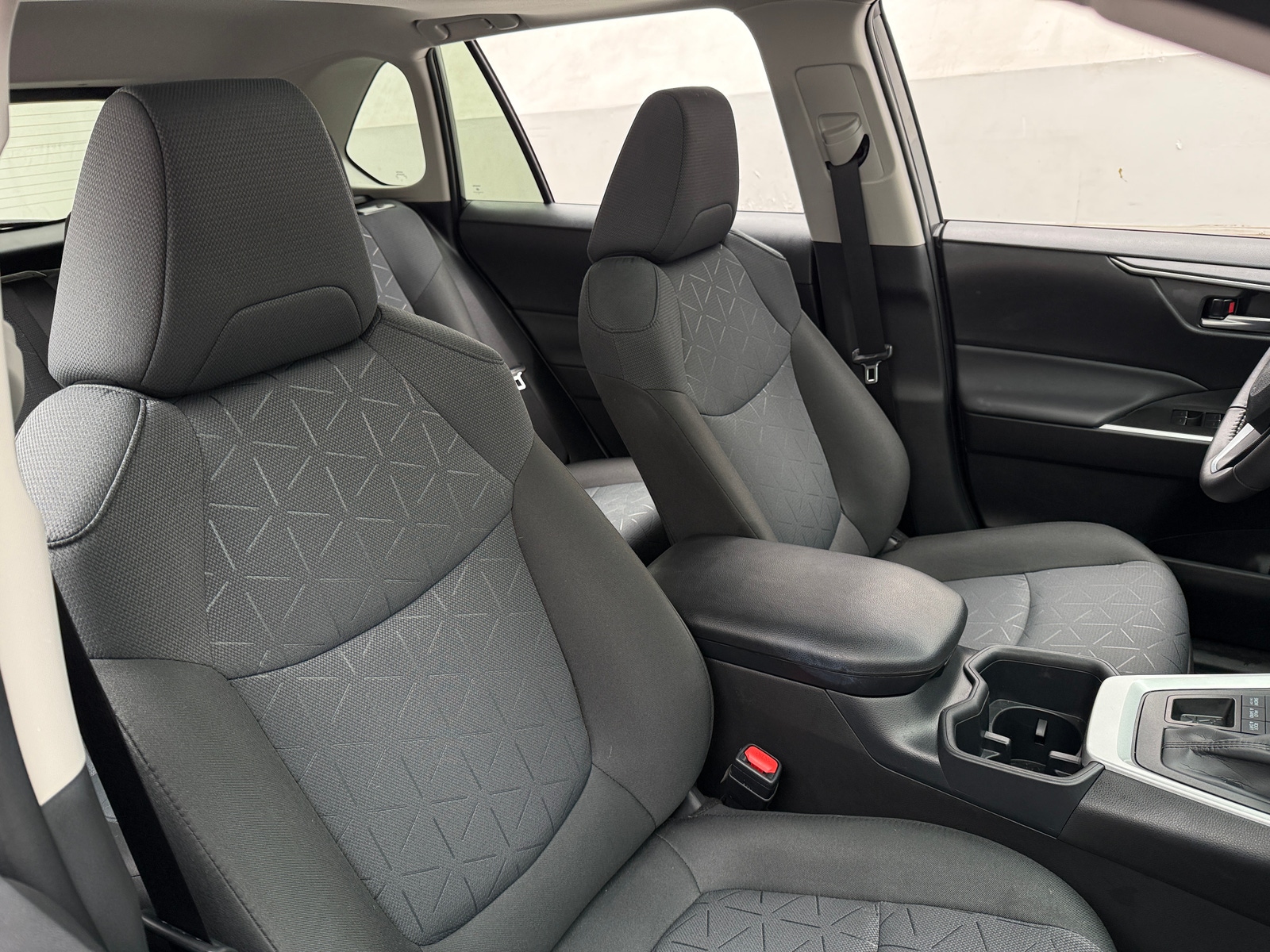 Thumbnail: 2025 Toyota RAV4 - 2