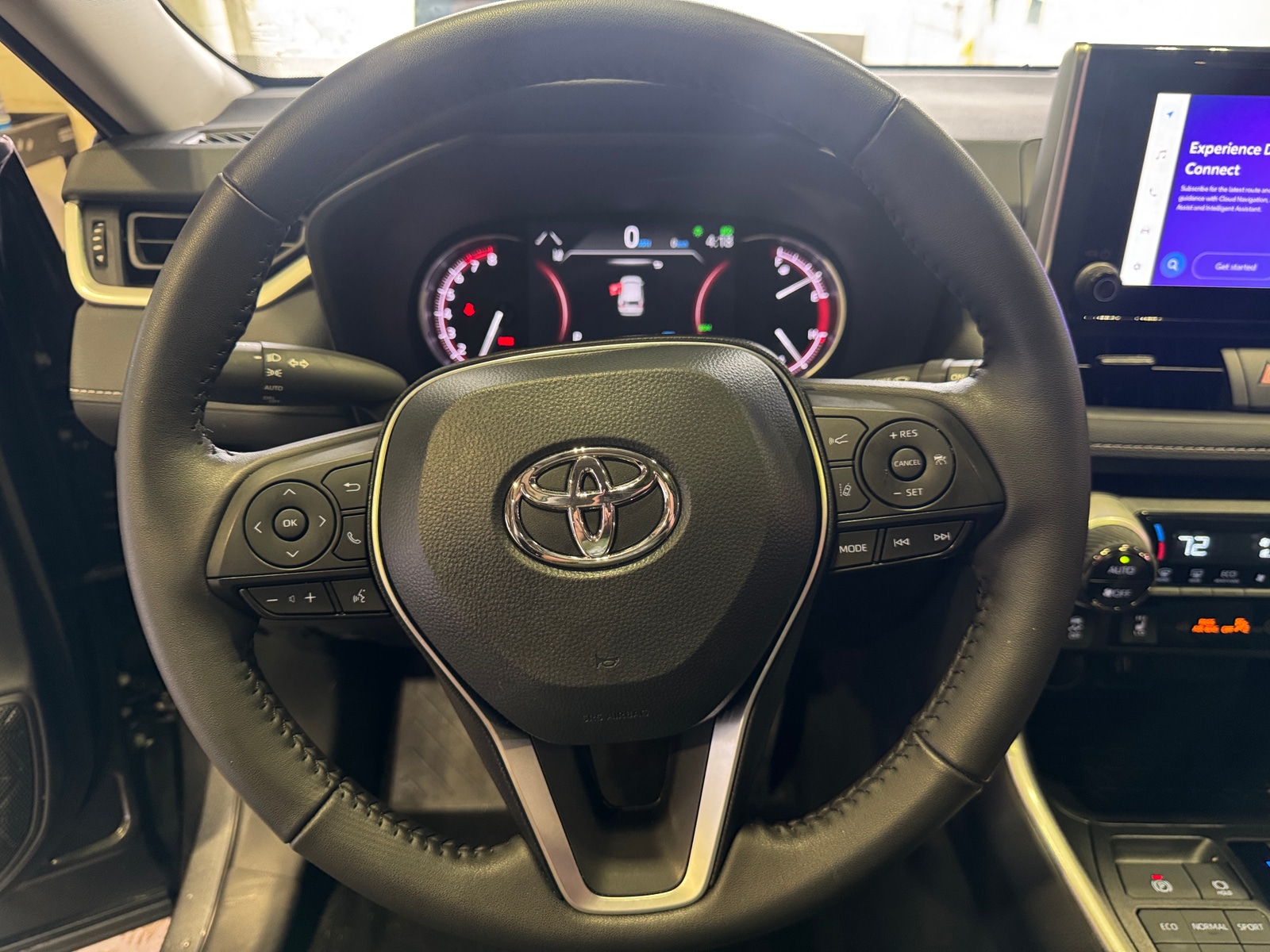 Thumbnail: 2025 Toyota RAV4 - 5