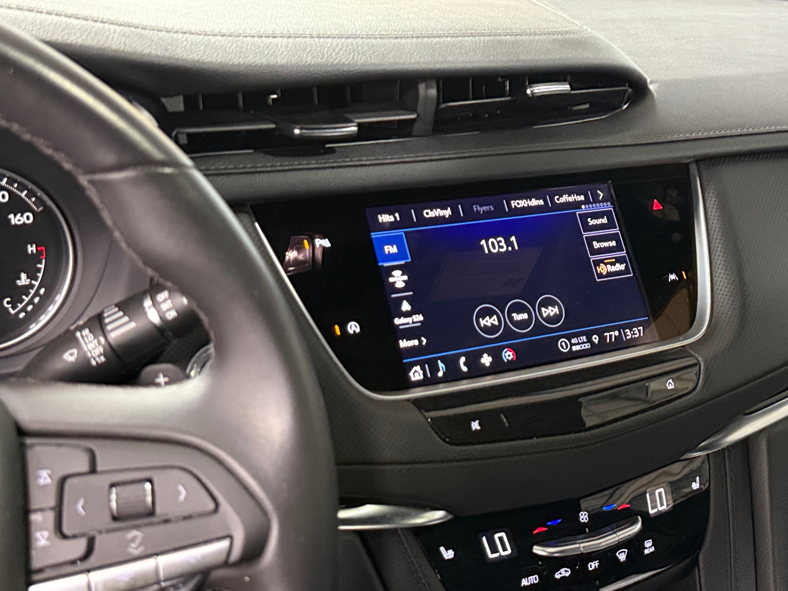 Thumbnail: 2024 Cadillac XT6 - 3
