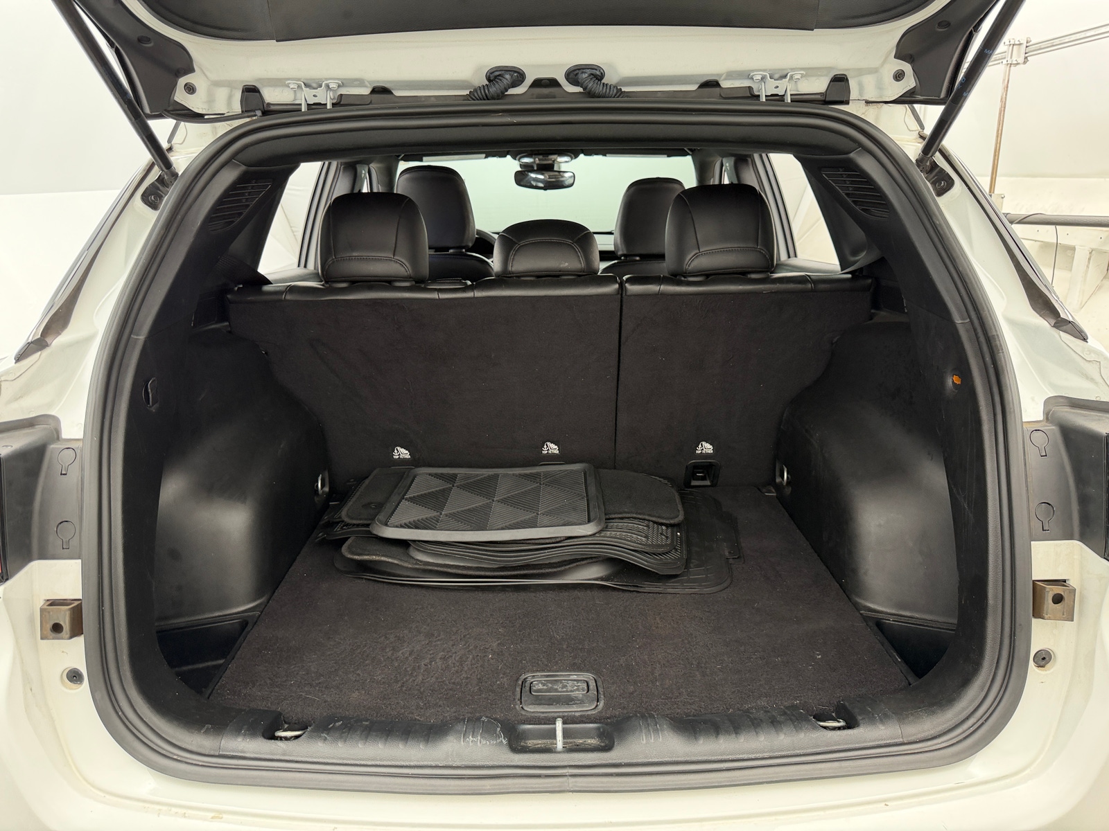 Thumbnail: 2023 Jeep Compass - 7