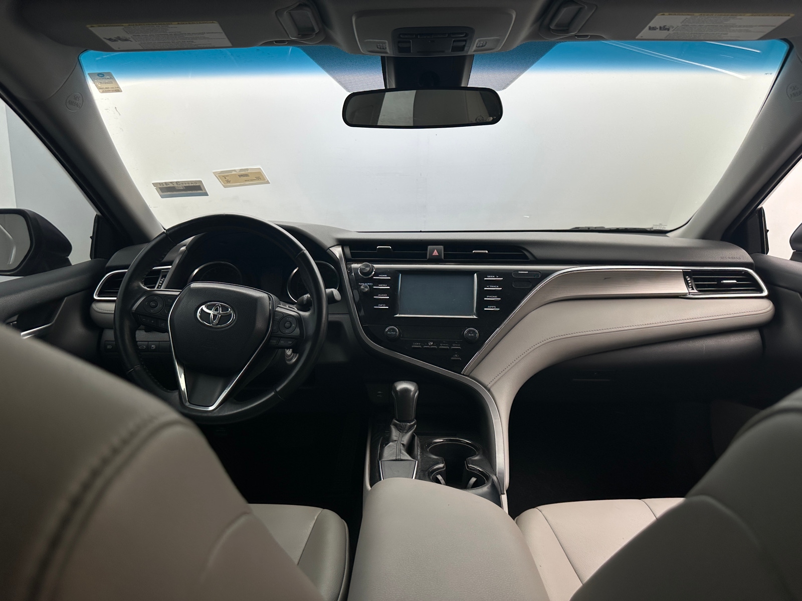 Thumbnail: 2018 Toyota Camry - 3