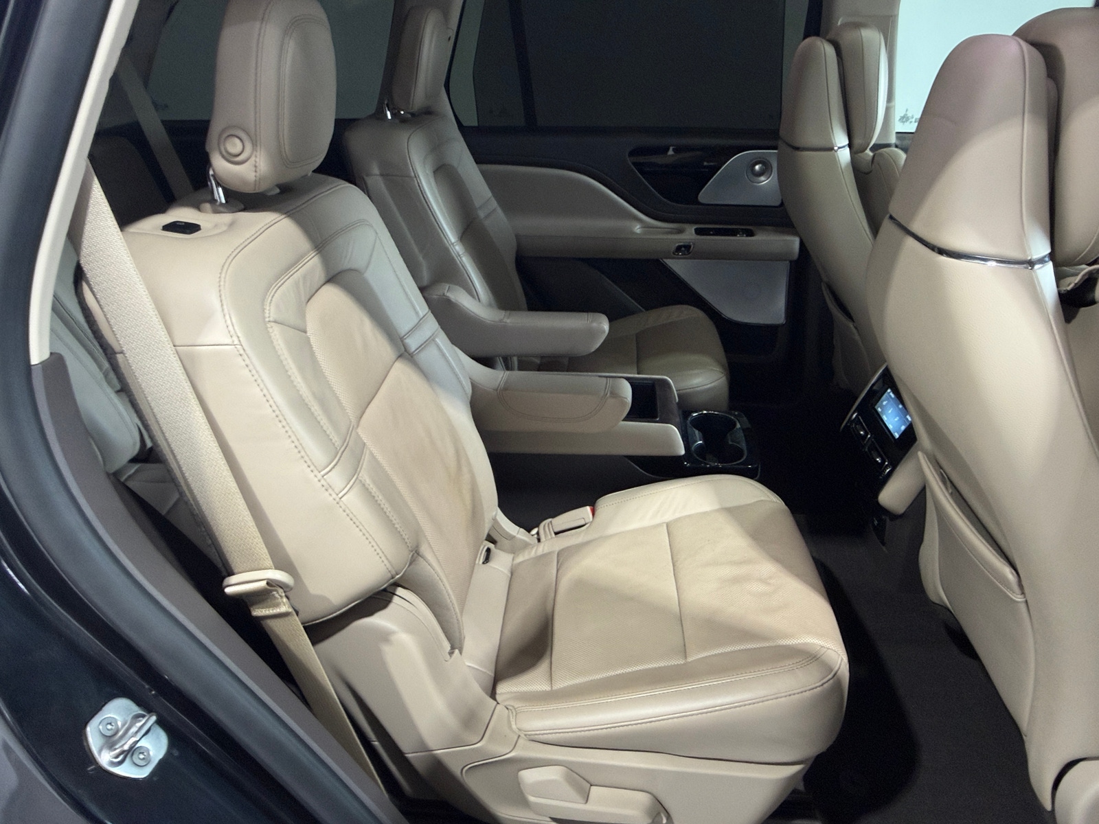 Thumbnail: 2020 Lincoln Aviator - 5