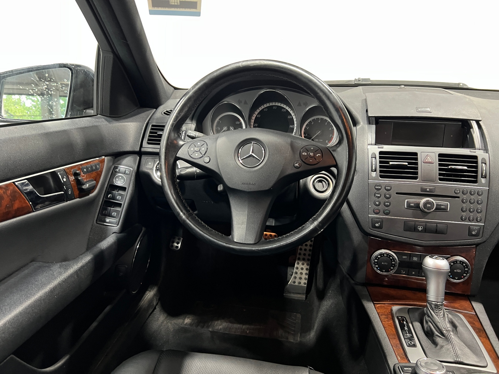 Thumbnail: 2011 Mercedes-Benz C-Class - 5