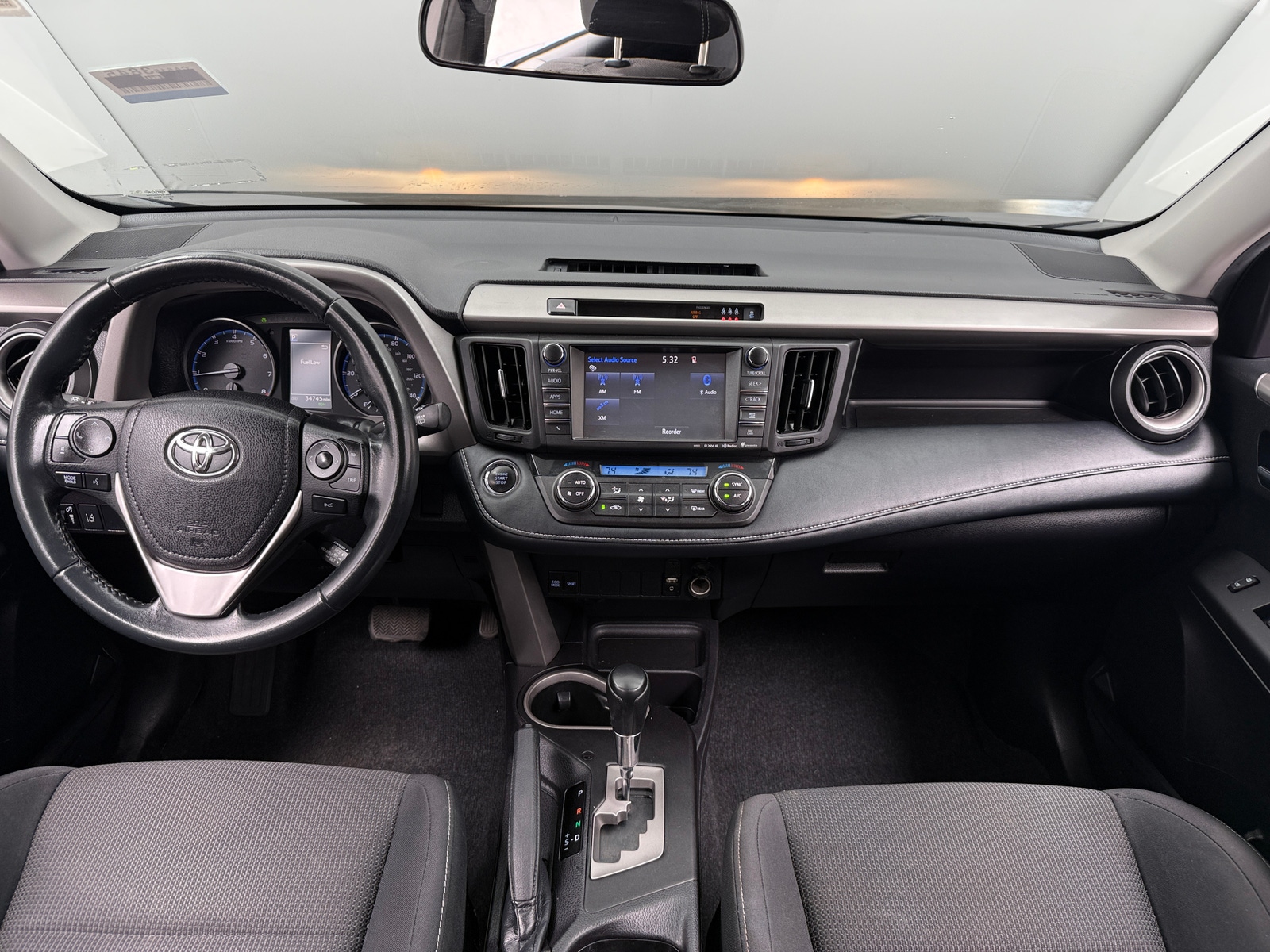 Thumbnail: 2018 Toyota RAV4 - 3