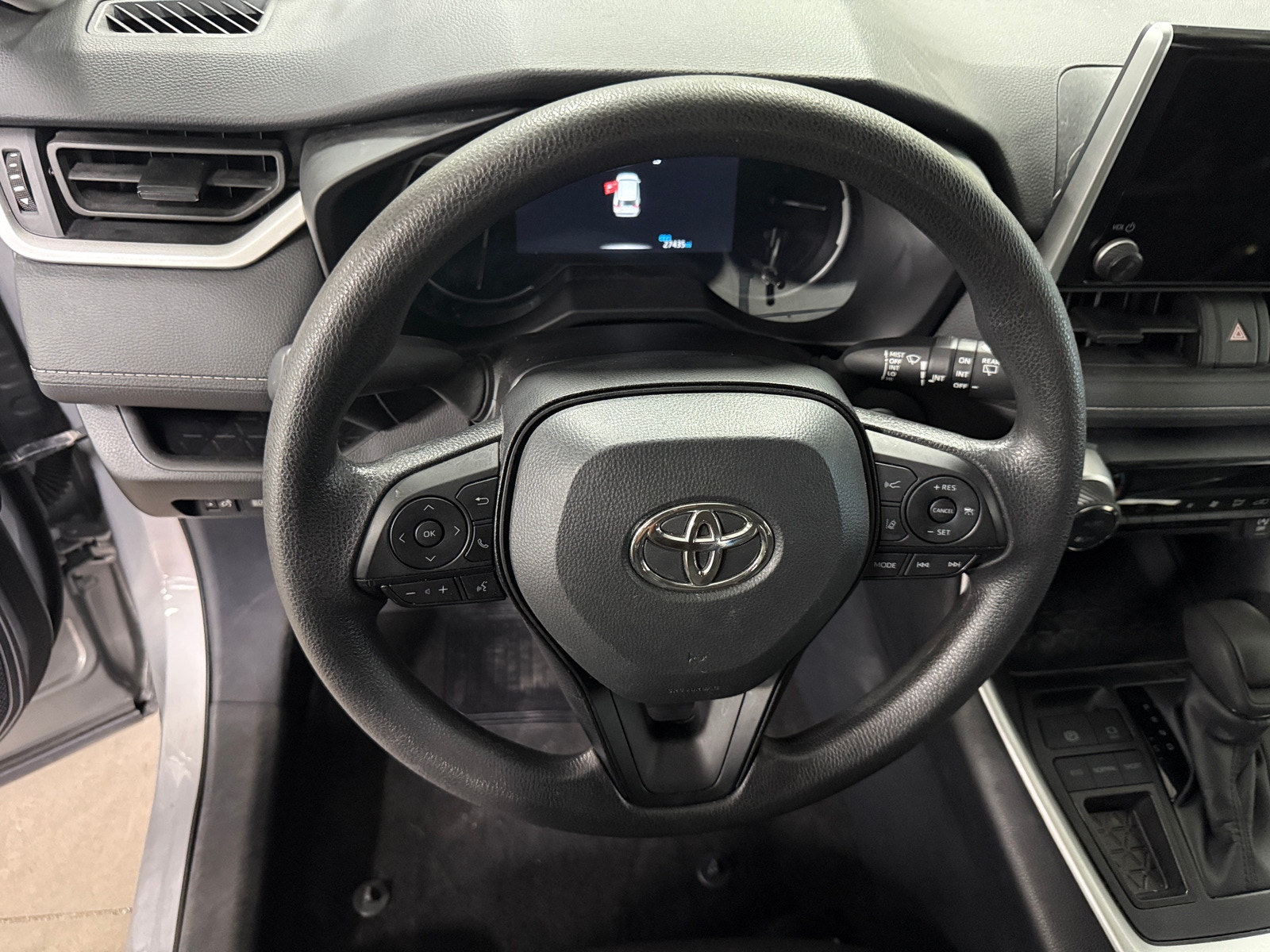 Thumbnail: 2025 Toyota RAV4 - 5