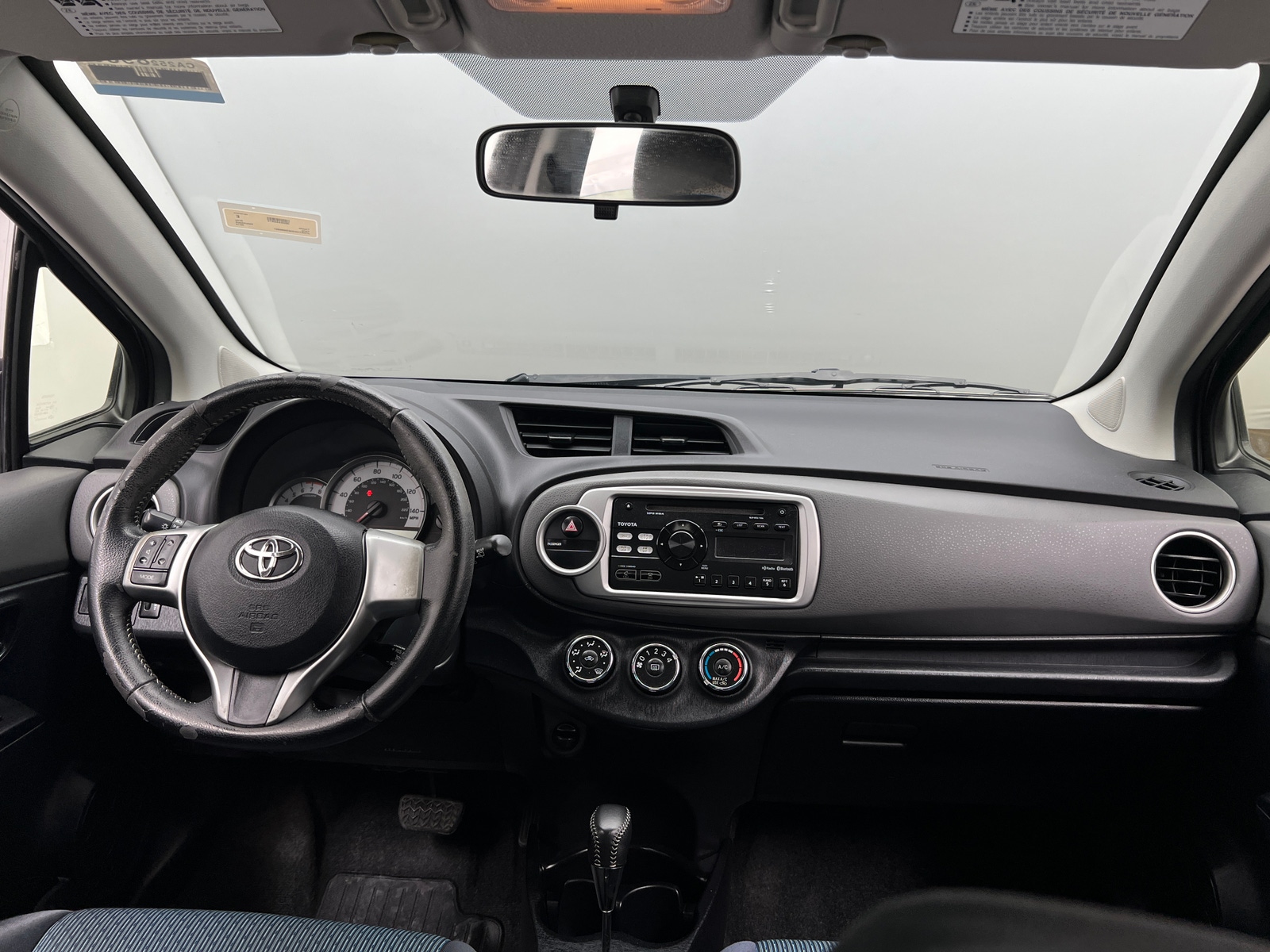 Thumbnail: 2014 Toyota Yaris - 3