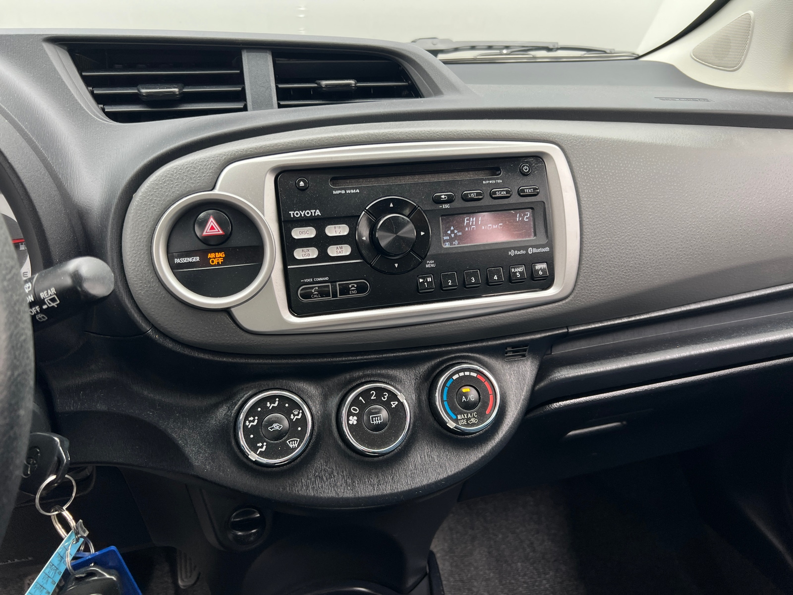 Thumbnail: 2014 Toyota Yaris - 4