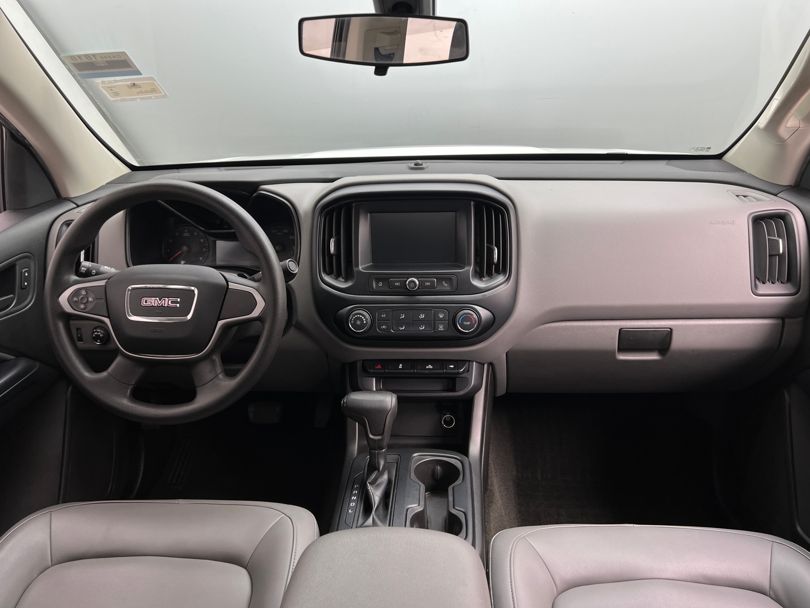 Thumbnail: 2018 GMC Canyon - 3