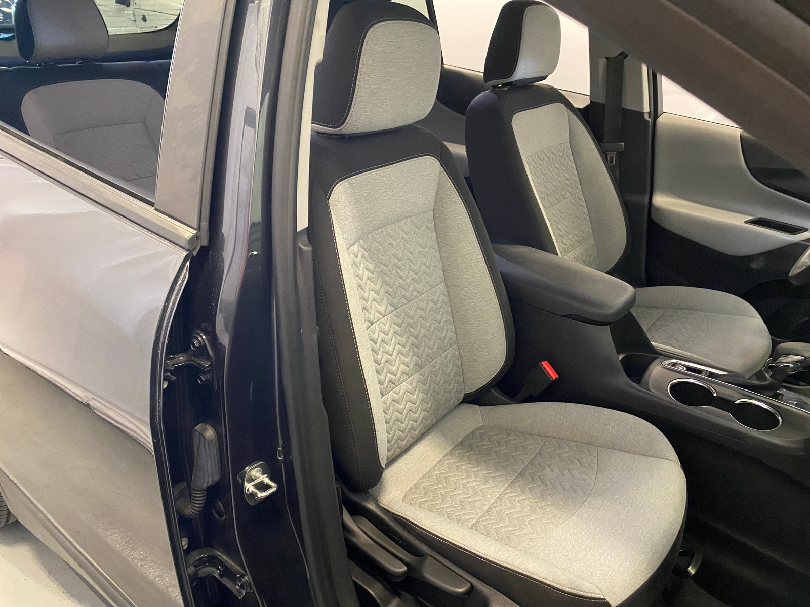 Thumbnail: 2022 Chevrolet Equinox - 2