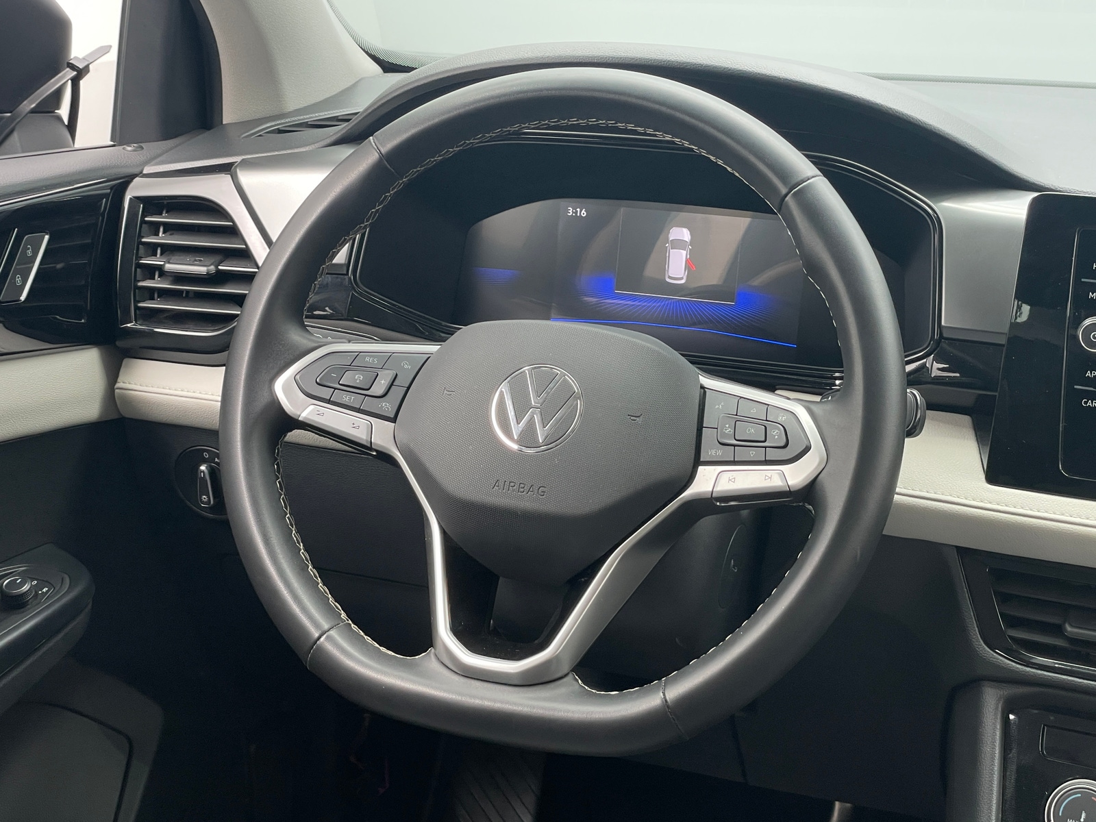 Thumbnail: 2026 Volkswagen Taos - 5