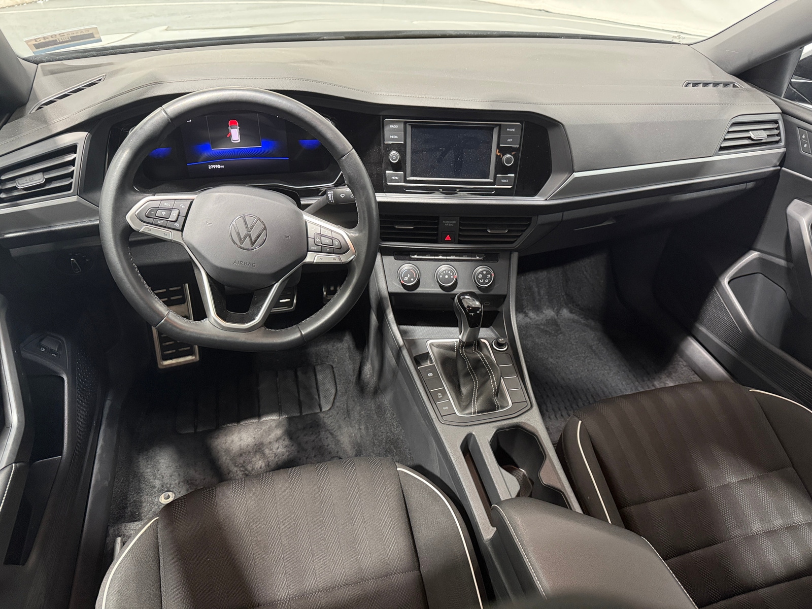 Thumbnail: 2024 Volkswagen Jetta - 3