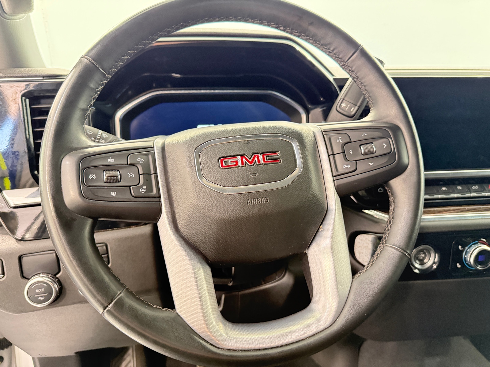 Thumbnail: 2023 GMC Sierra 1500 - 5