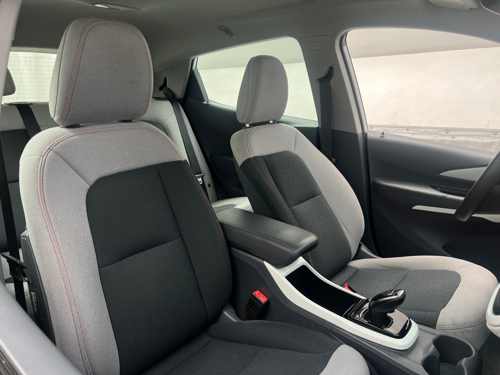Thumbnail: 2020 Chevrolet Bolt EV - 2