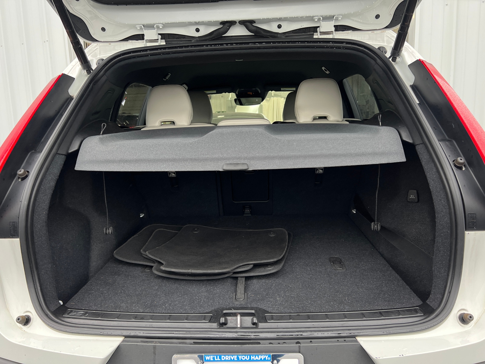 Thumbnail: 2020 Volvo XC40 - 6