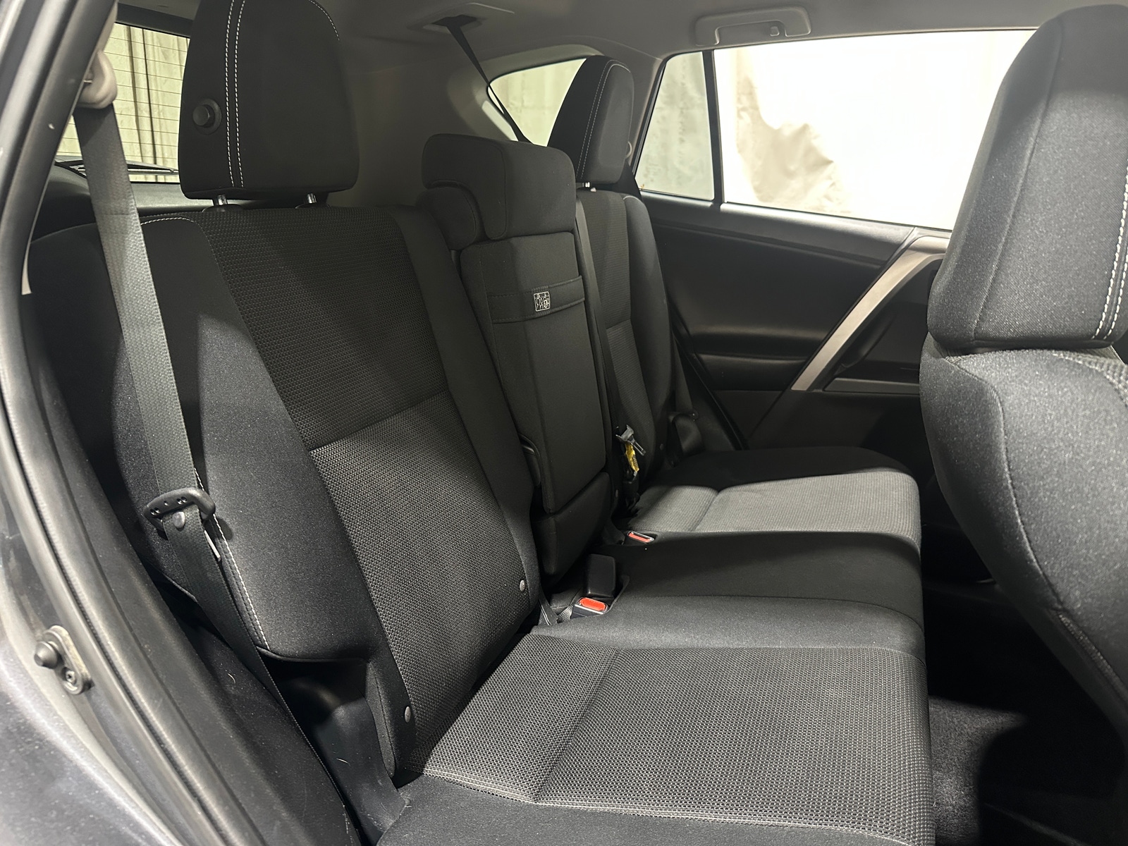 Thumbnail: 2018 Toyota RAV4 - 6