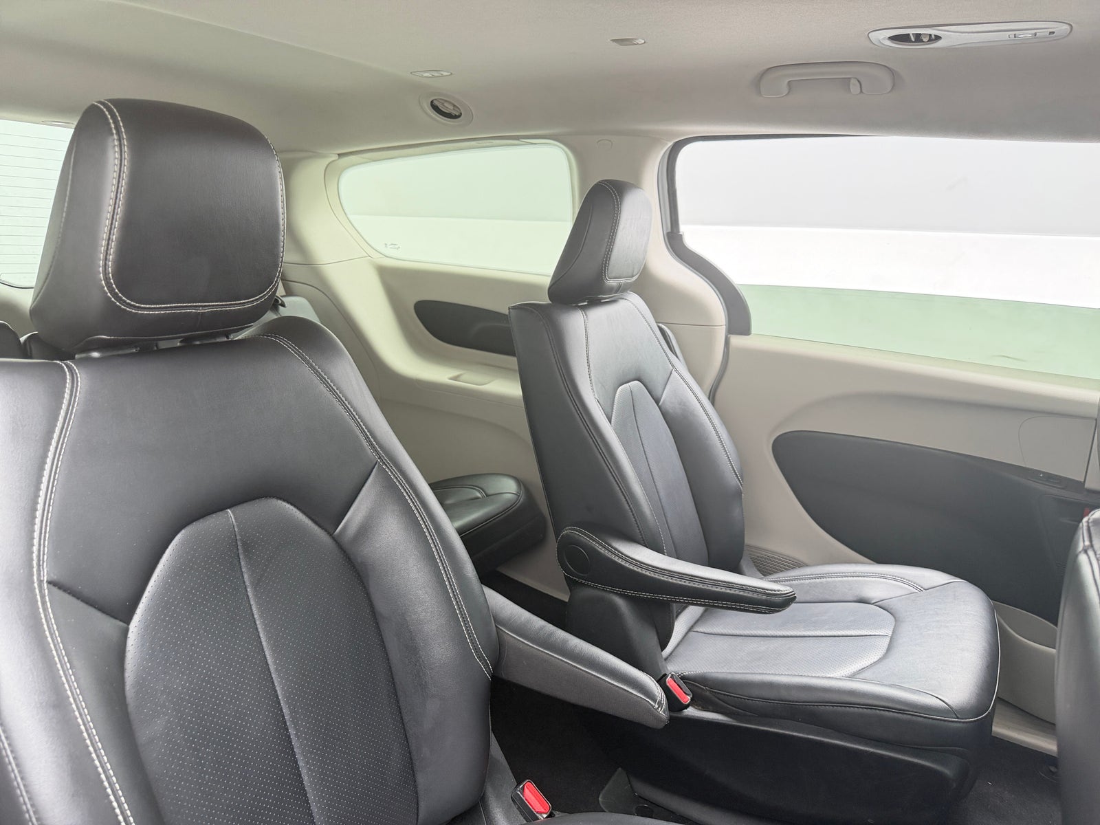 Thumbnail: 2024 Chrysler Pacifica - 5