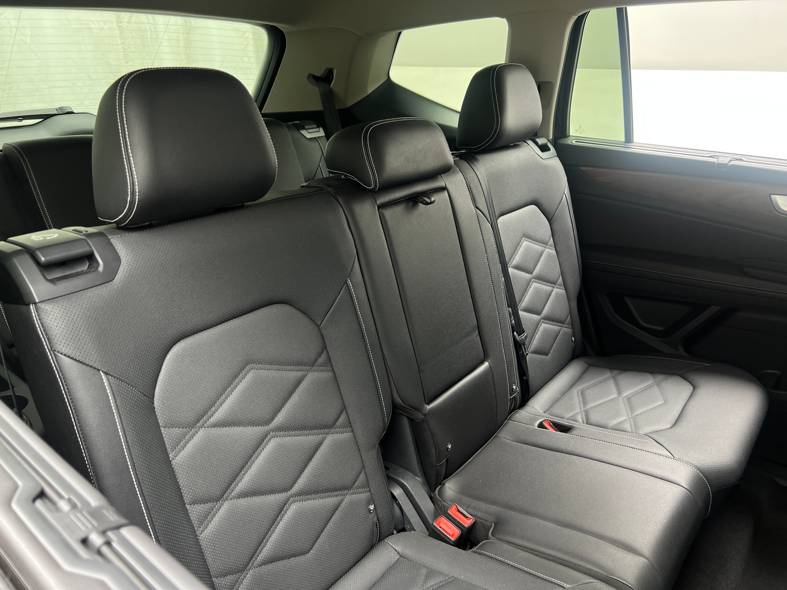 Thumbnail: 2026 Volkswagen Atlas - 5