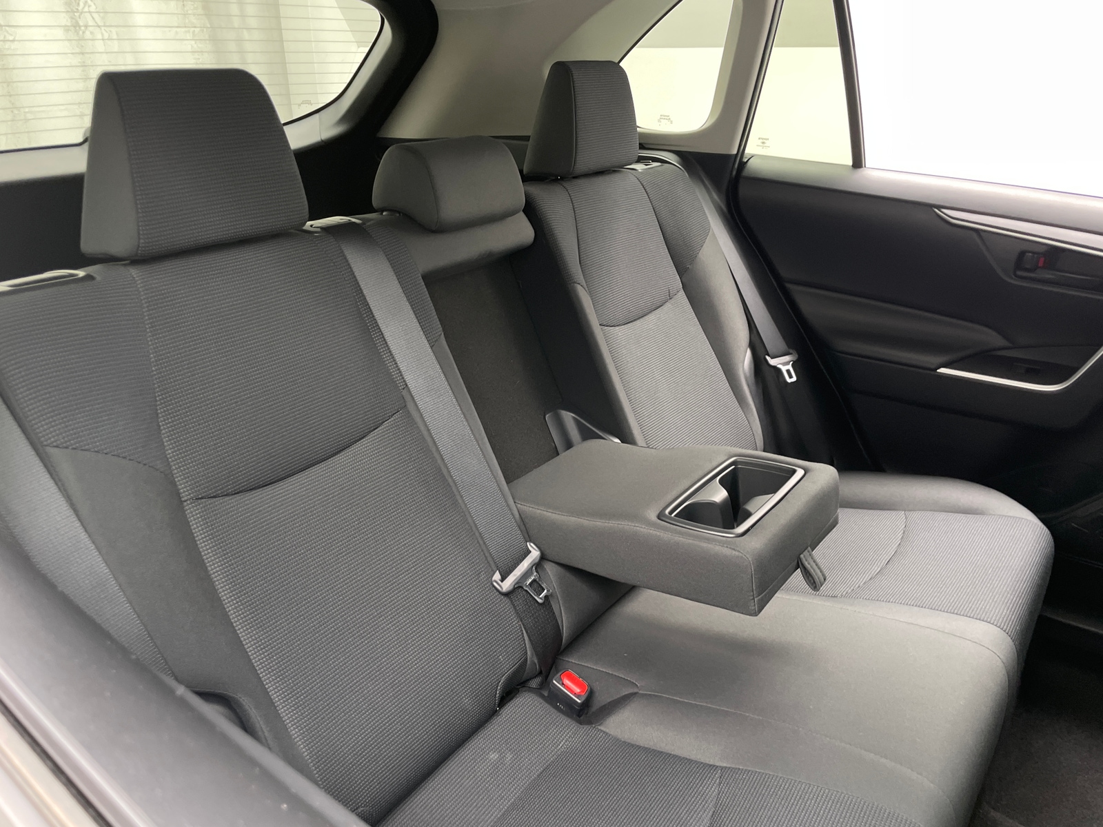 Thumbnail: 2019 Toyota RAV4 - 6