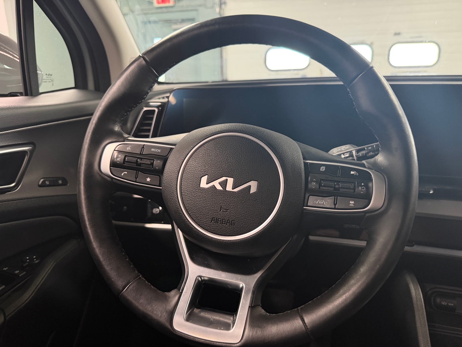 Thumbnail: 2024 Kia Sportage - 4