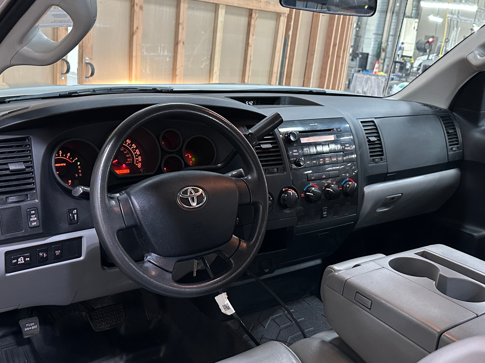 Thumbnail: 2011 Toyota Tundra - 3