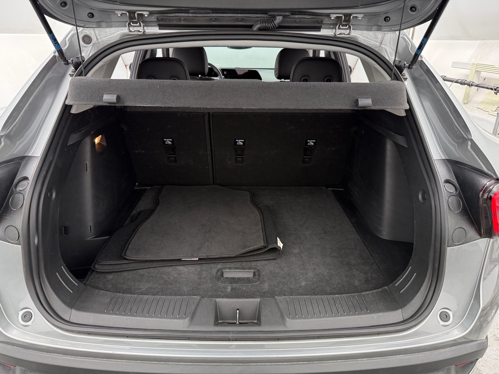 Thumbnail: 2025 Chevrolet Trax - 6