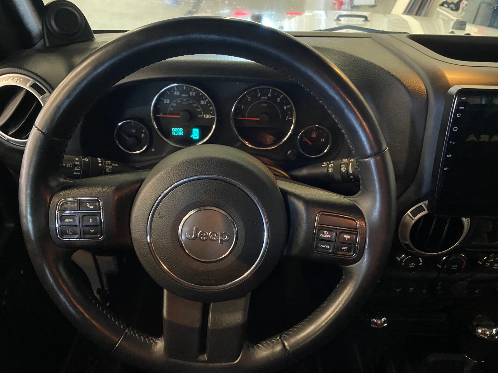 Thumbnail: 2014 Jeep Wrangler - 5