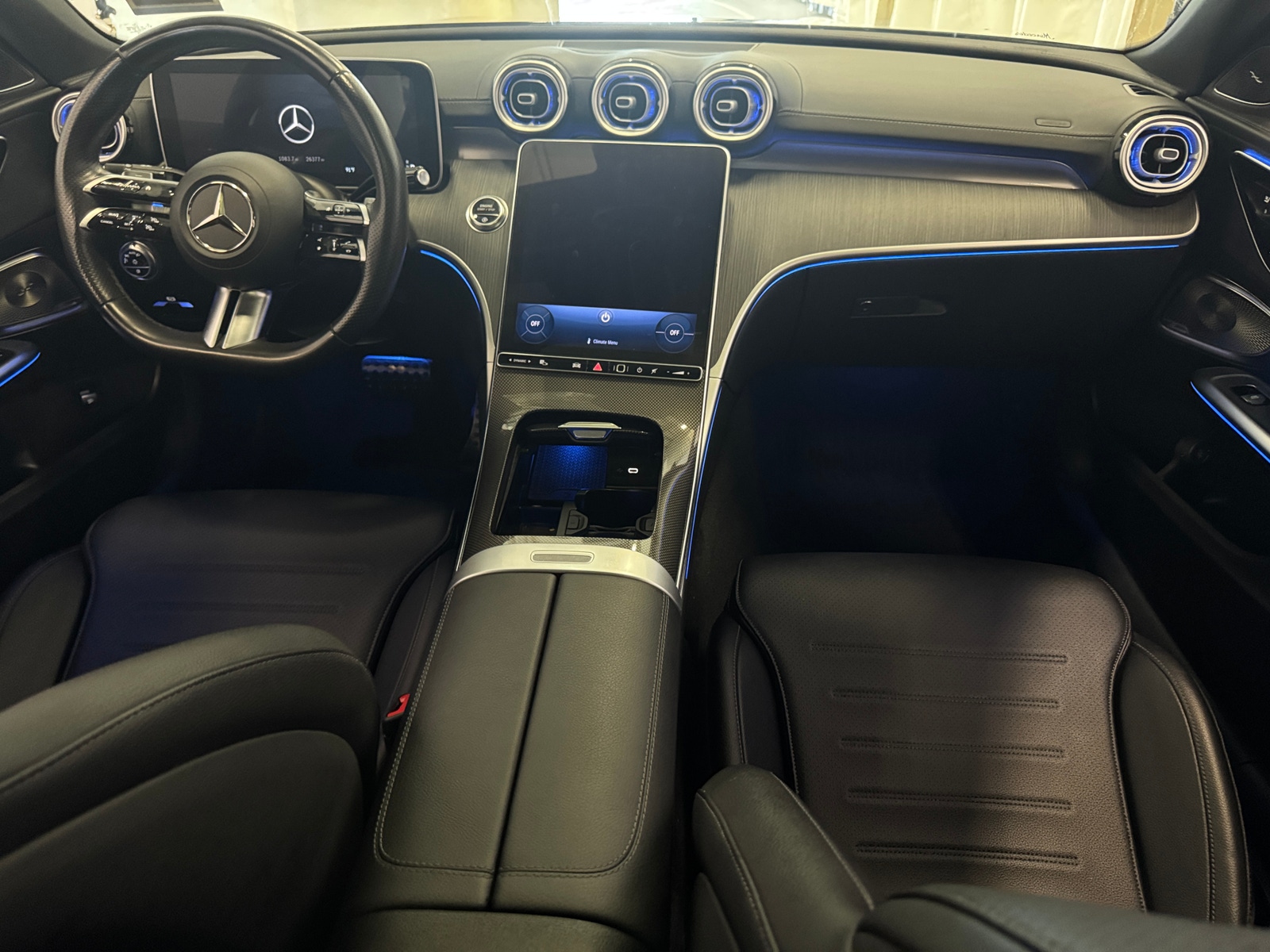 Thumbnail: 2023 Mercedes-Benz C-Class - 2