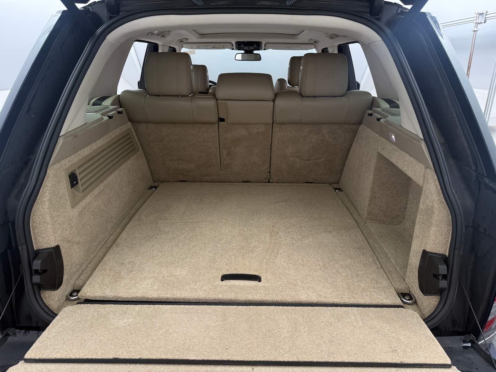 Thumbnail: 2016 Land Rover Range Rover - 7