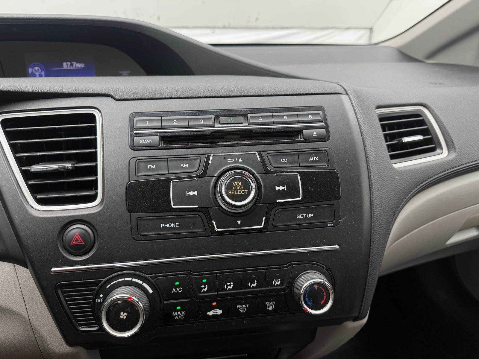 Thumbnail: 2015 Honda Civic - 4