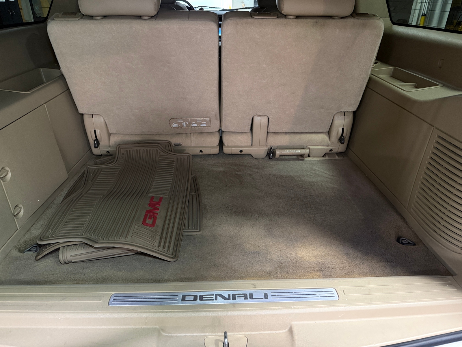 Thumbnail: 2013 GMC Yukon XL - 6