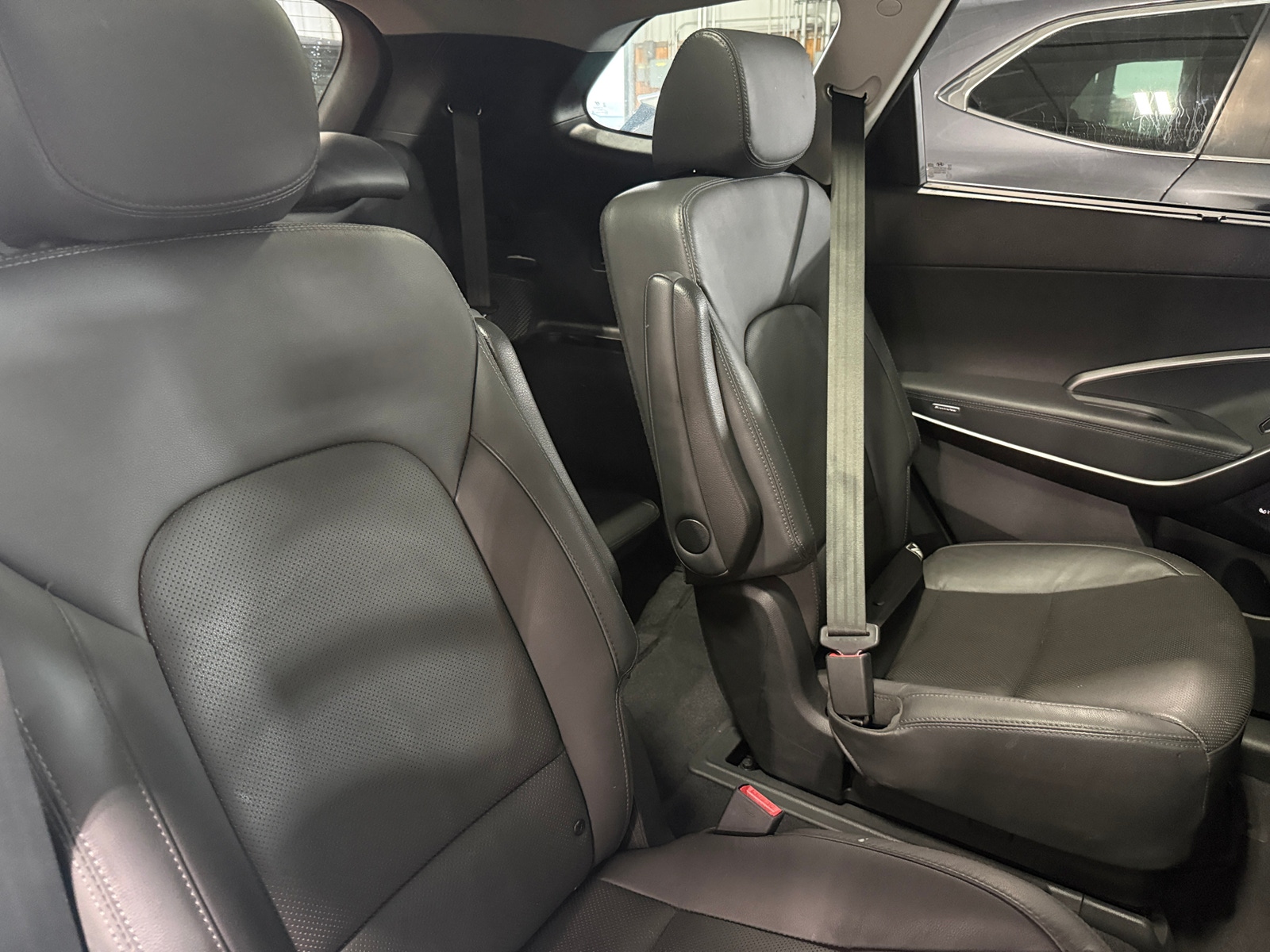 Thumbnail: 2019 Hyundai Santa Fe - 5